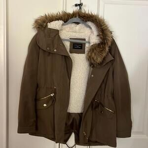 Size Large Love Tree furry-warm Coat: army green and cream